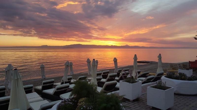 Art Boutique Suites Pefkochori Exterior photo