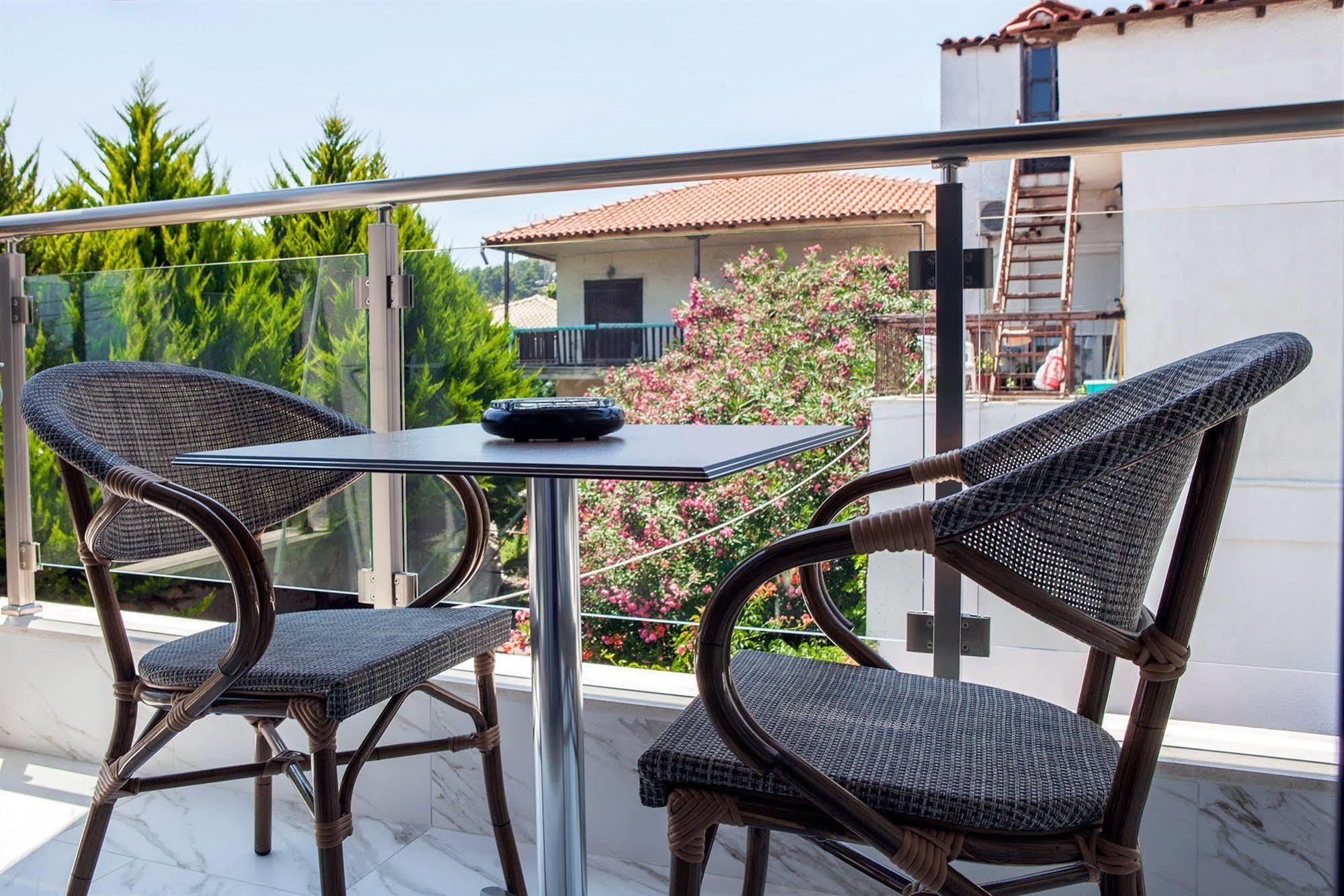 Art Boutique Suites Pefkochori Exterior photo